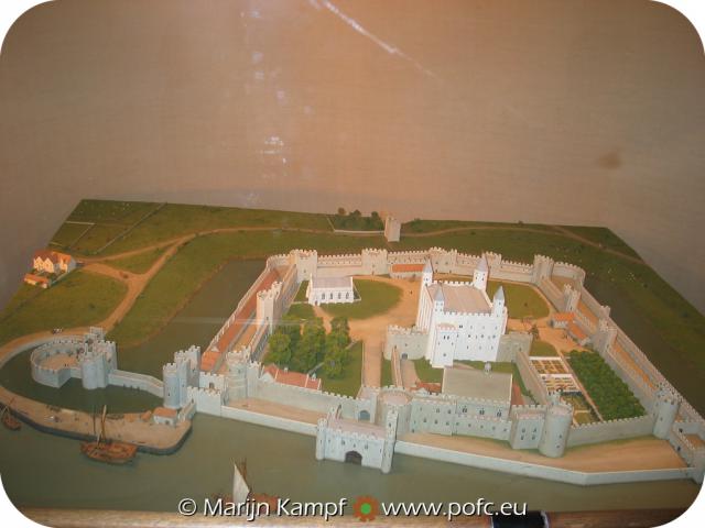 3244 Model Tower Of London 1335.jpg